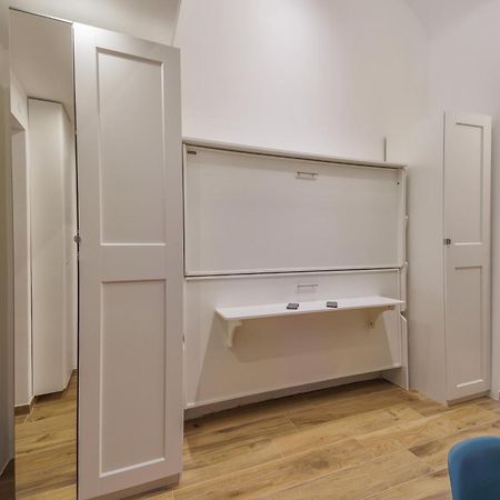 Live Suite Napoli Bagian luar foto