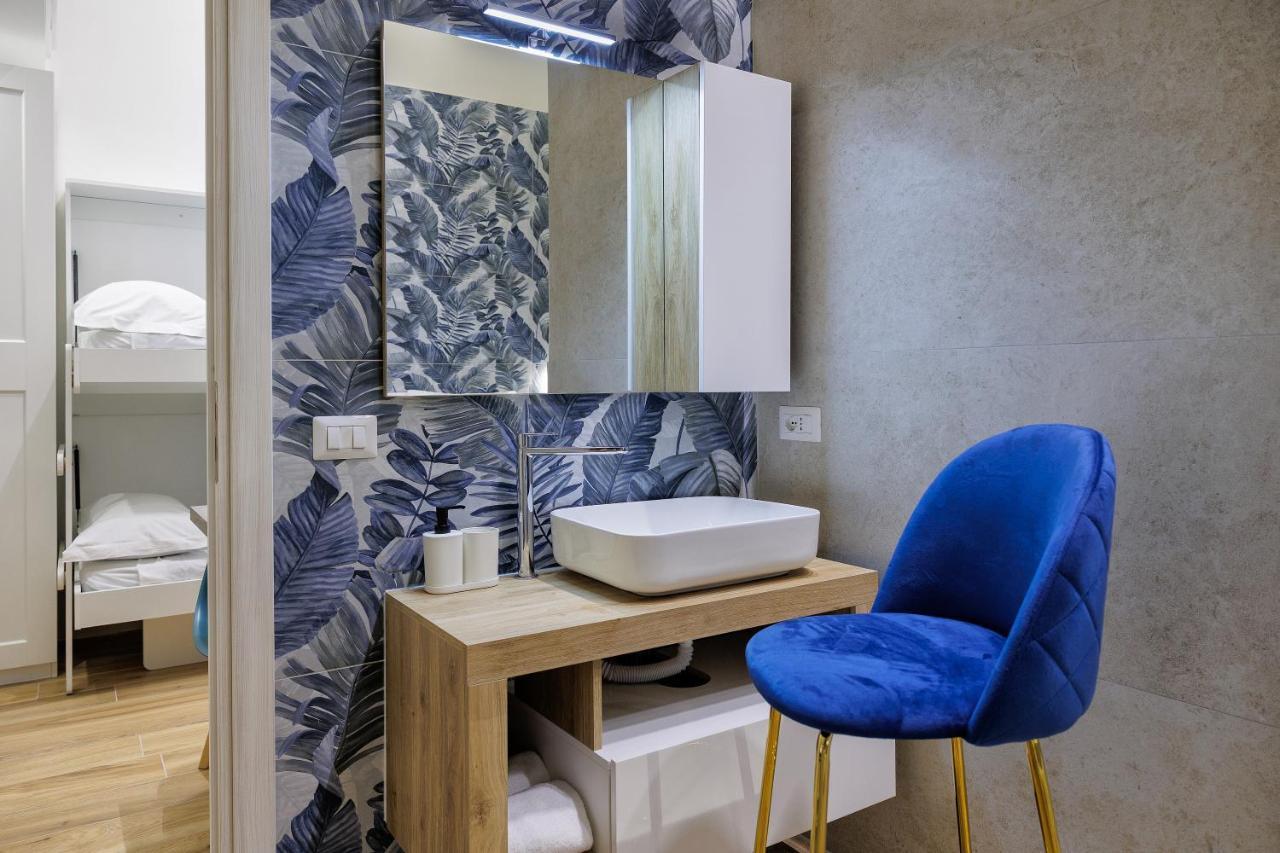 Live Suite Napoli Bagian luar foto