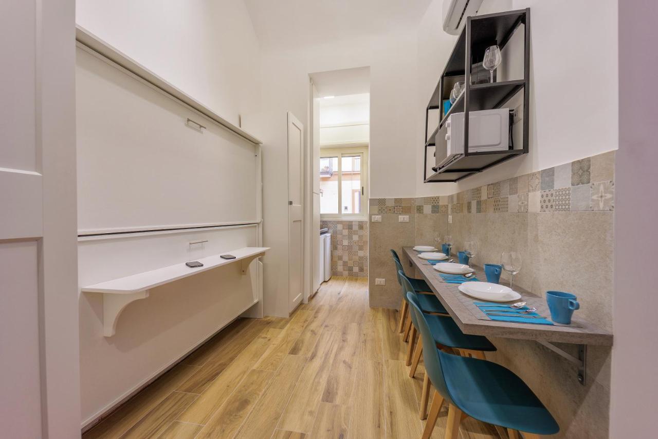 Live Suite Napoli Bagian luar foto