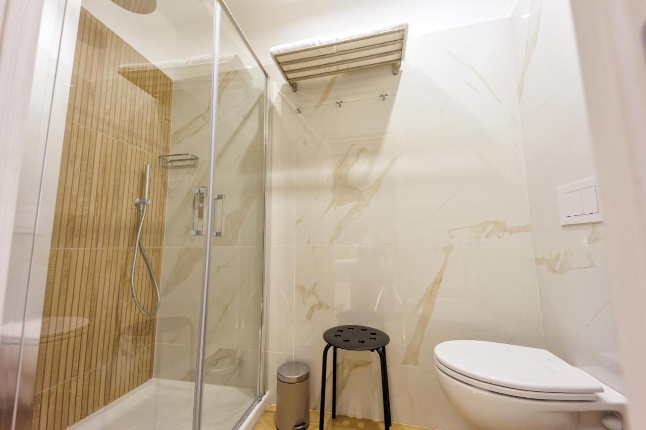 Live Suite Napoli Bagian luar foto