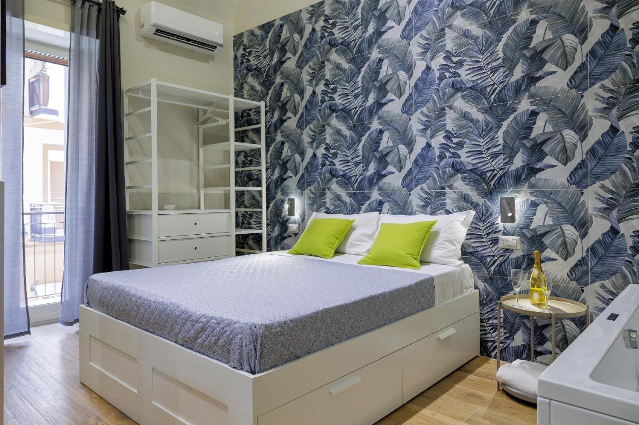 Live Suite Napoli Bagian luar foto